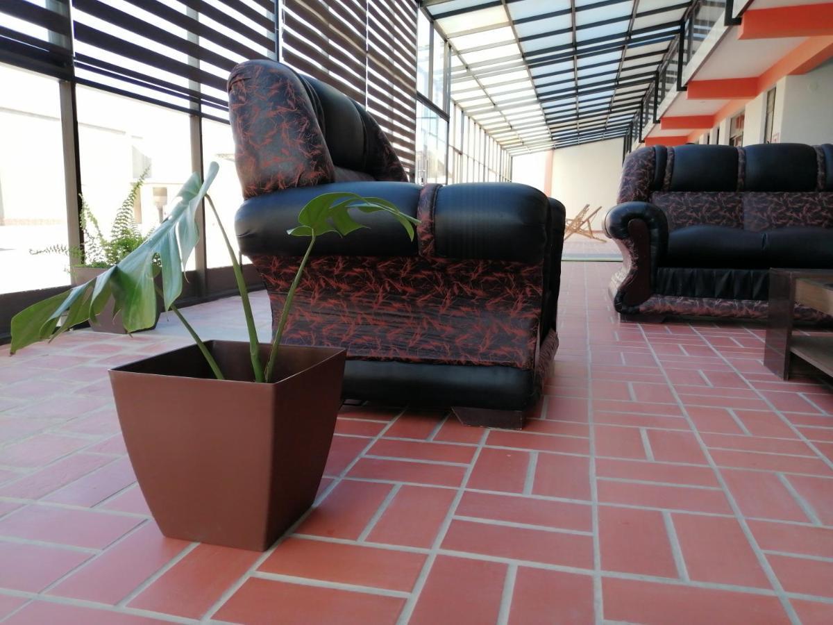 Hotel Cesare Uyuni Exterior foto